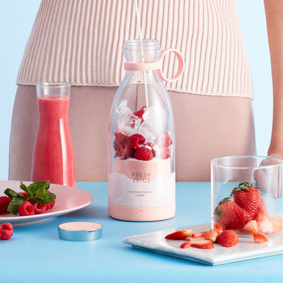 Taşınabilir Şarj edilebilir USB Blender Meyve Fırçası 350ml 4 bıçaklı Gezi için Pembe Mini Elektrik