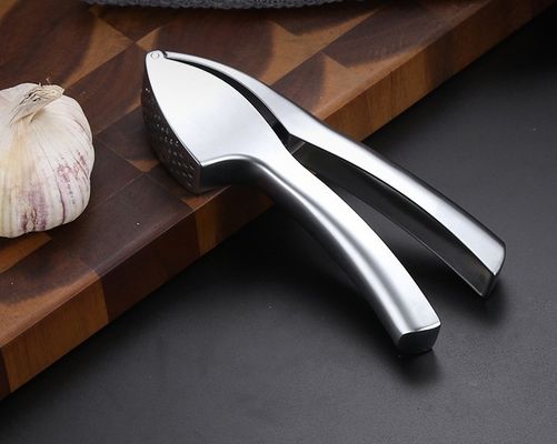 Gıda sınıfı Sarımsak Pressici Mincer Zencefil Mühürleyici Peeler Squeezer 16 * 3cm Multi Mutfak Sıkıştırıcı