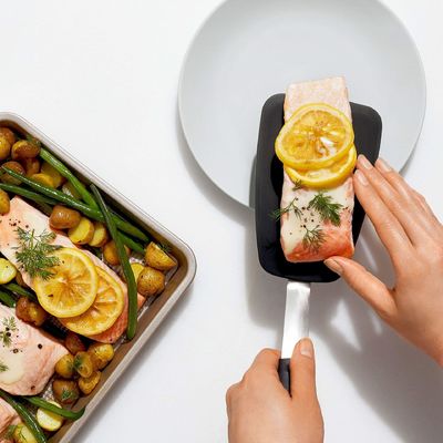 Doldurulmuş 2 Paket 600F Sıcaklığa dayanıklı yapışkan olmayan Yumurta Silicone Spatula 149 115G