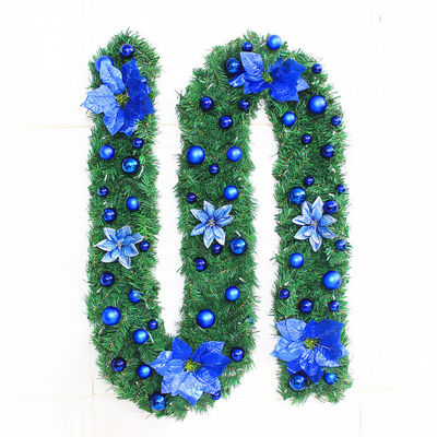LED Işıkları ve Özel Logo ile Noel Rattan Bayrak Dekorasyonu